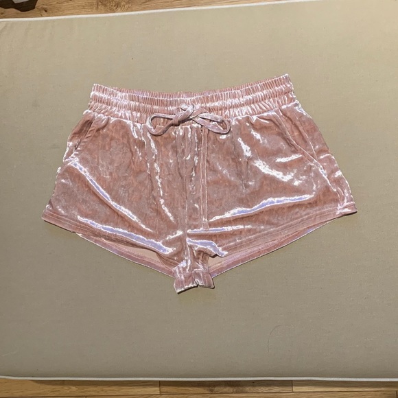 Mauve velvet shorts - Picture 4 of 4